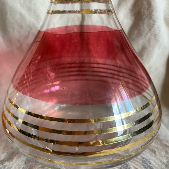 MCM decanter and small glass or bud vase. Beautiful gold and pink.  Compliment - Picture 4 of 10